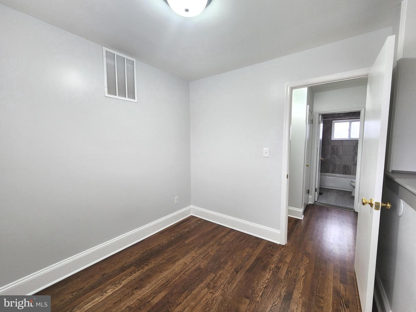 914 Vanderwood Road photo 14