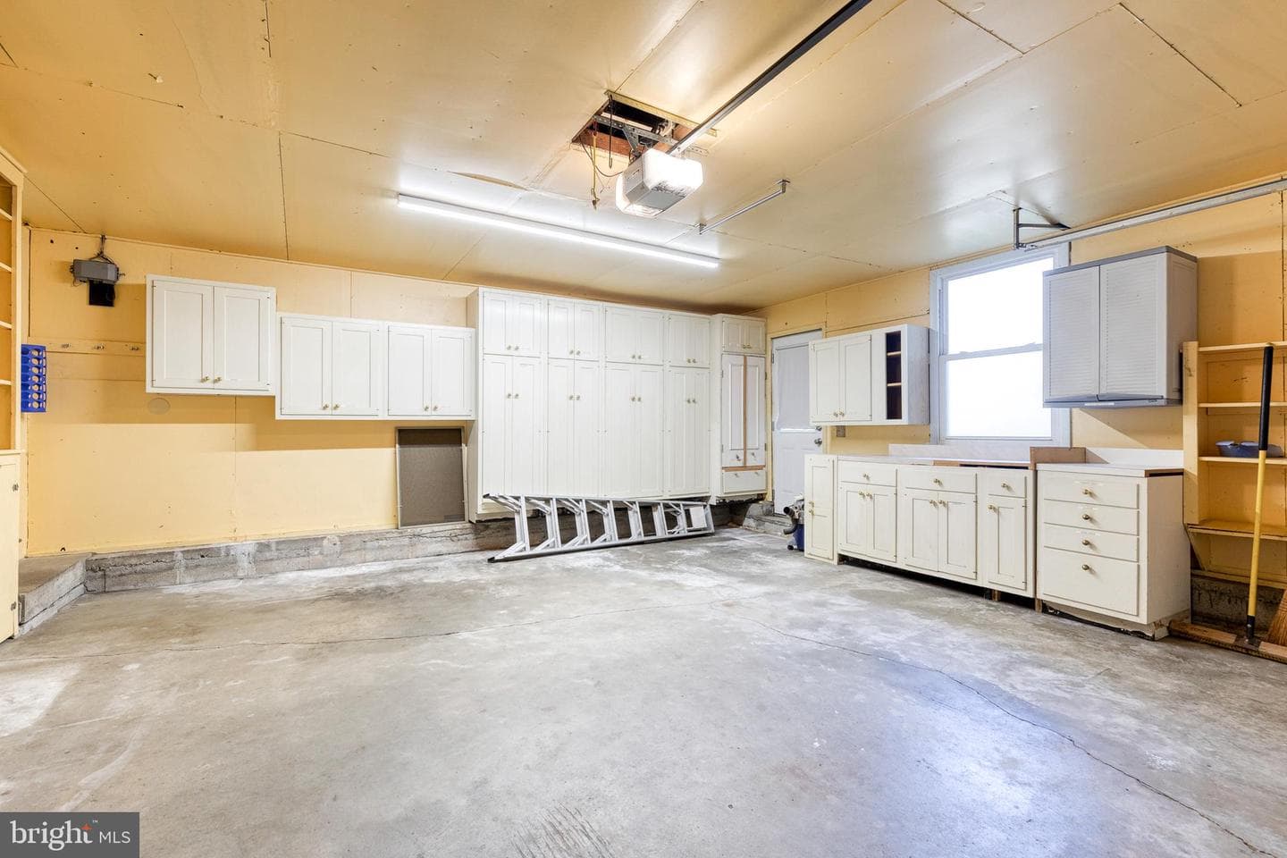 602 Hampton Lane photo 35