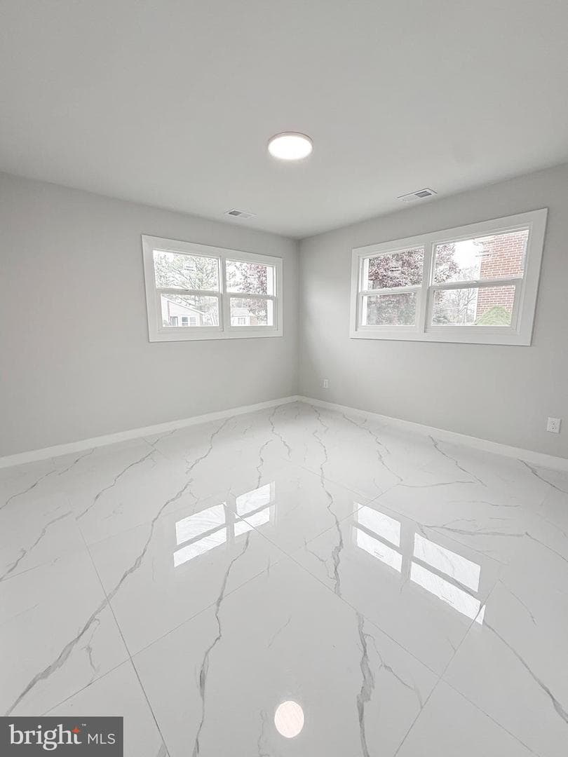 925 Prestwood photo 10
