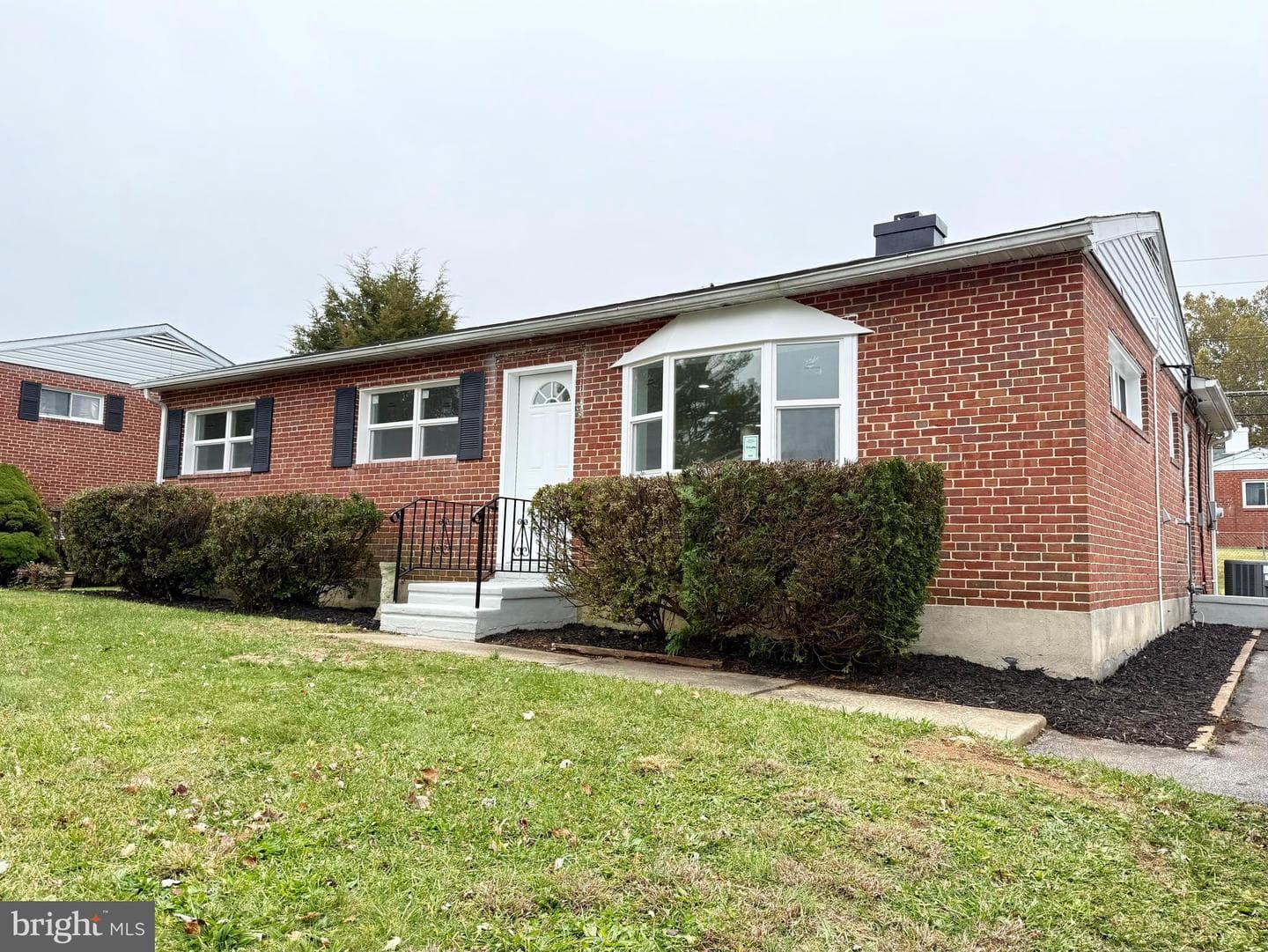 925 Prestwood photo 2