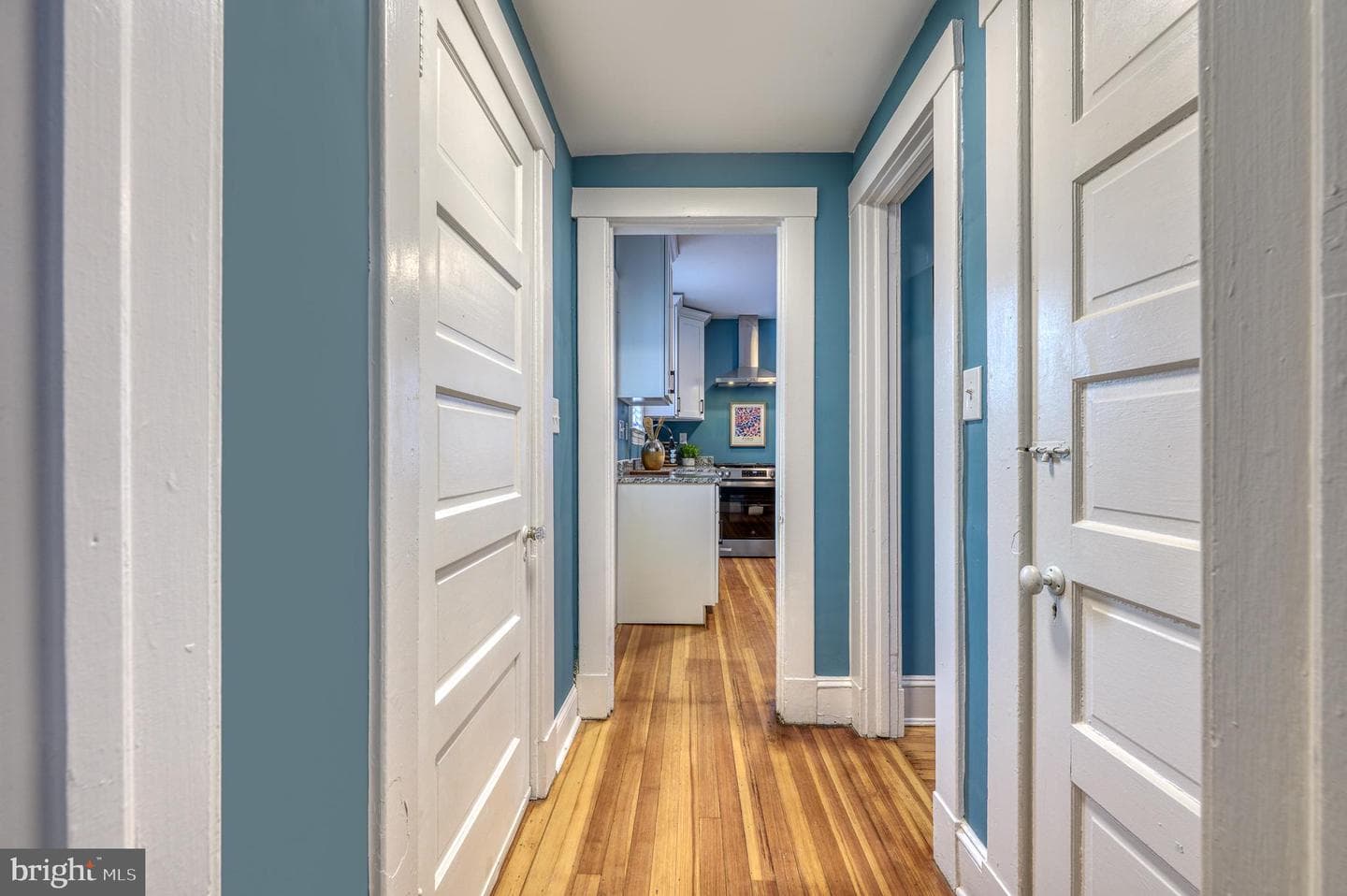 606 Aldershot Road photo 4