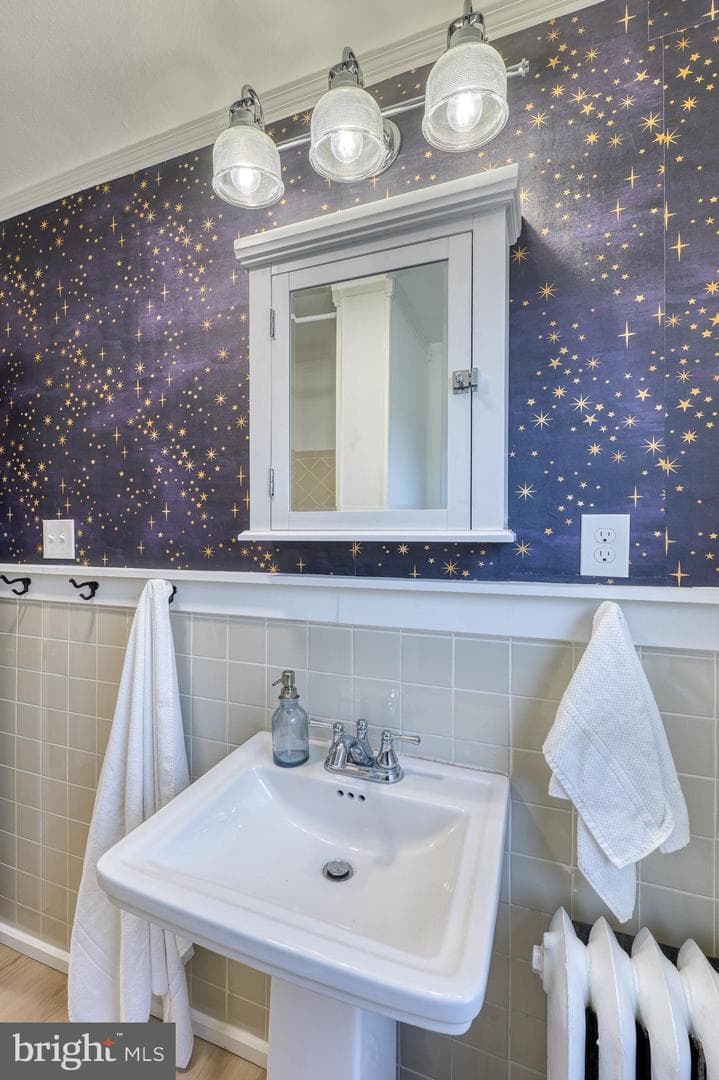 606 Aldershot Road photo 9
