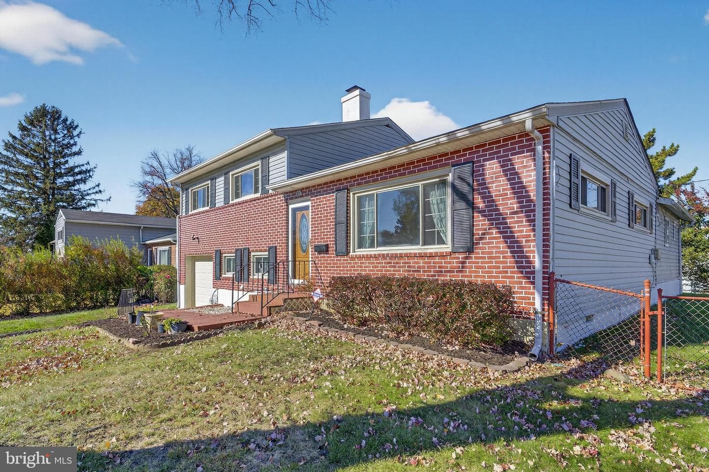 910 Prestwood Road photo 3