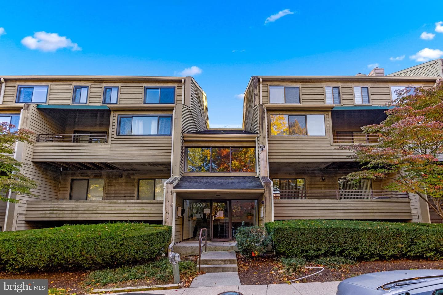 6909 Jones View Drive #1a