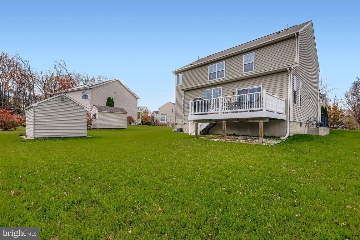 703 Daft Road photo 37
