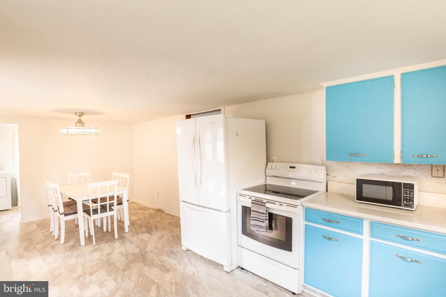 7231 Greenbank Road photo 24