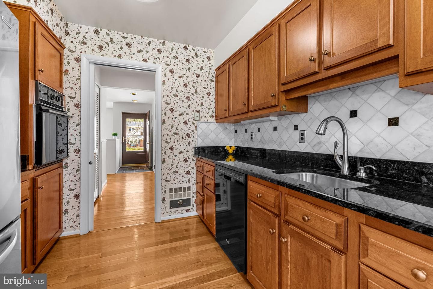 319 Gailridge Road photo 16