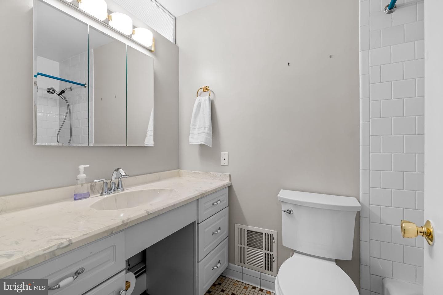 319 Gailridge Road photo 35