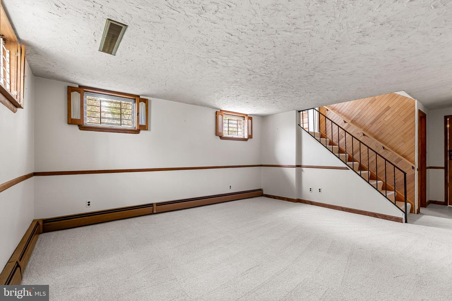 319 Gailridge Road photo 37