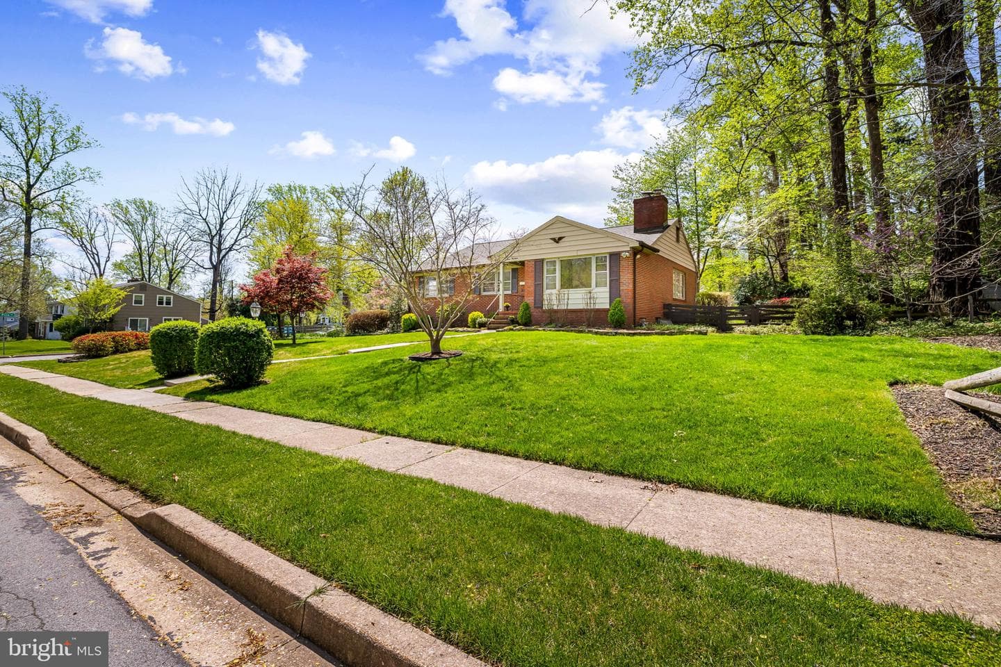 319 Gailridge Road photo 4