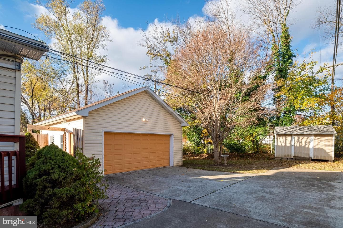 2305 Rockwell Avenue photo 43