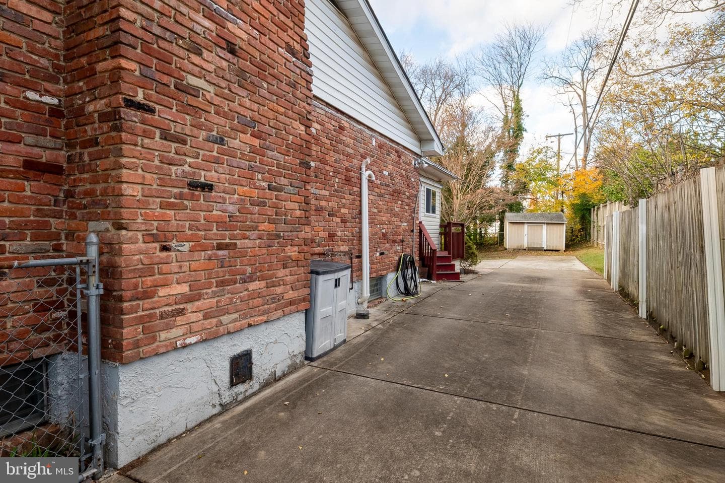 2305 Rockwell Avenue photo 45