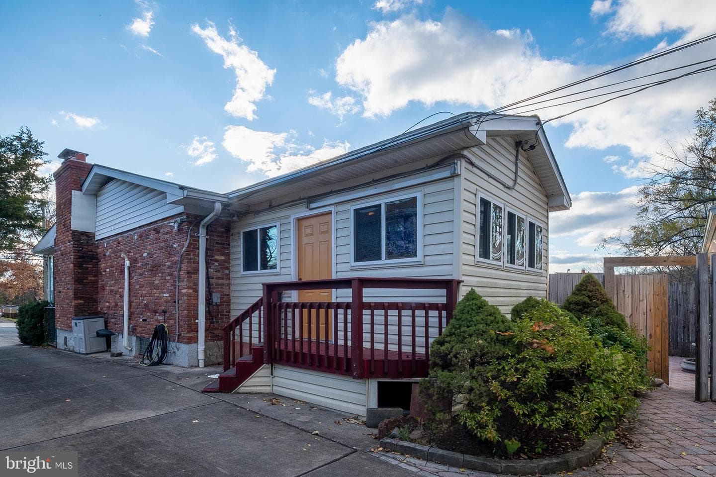 2305 Rockwell Avenue photo 46