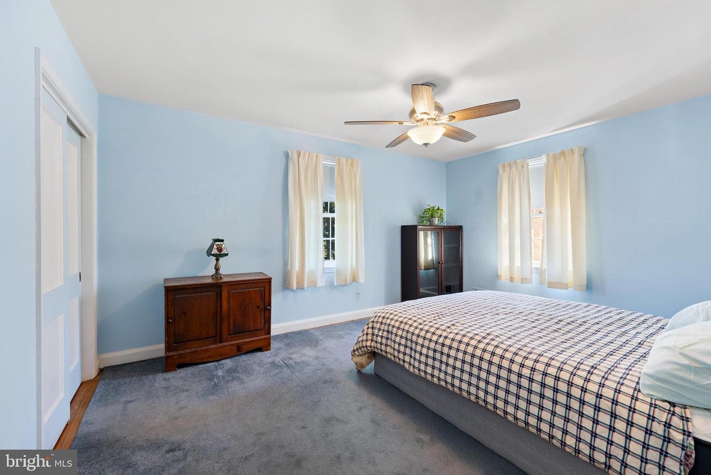 8 Winthrop Court photo 12