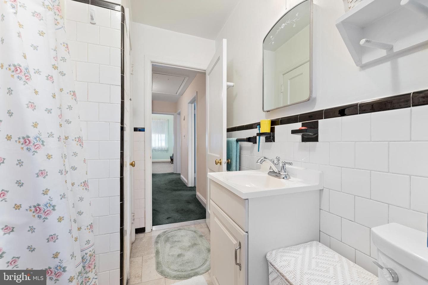 8 Winthrop Court photo 16