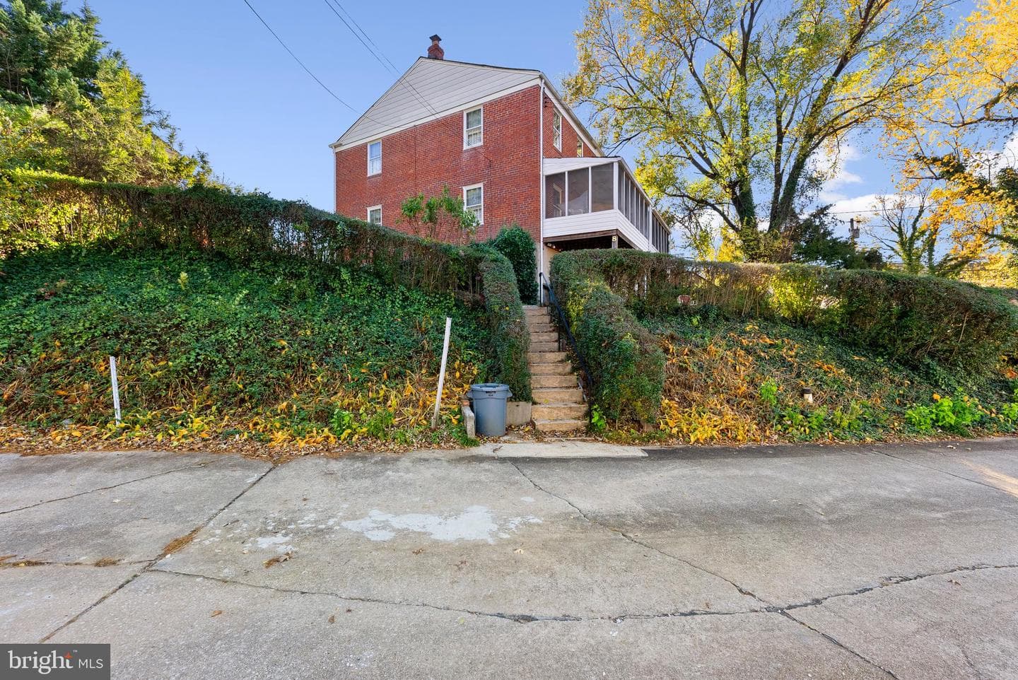 8 Winthrop Court photo 32