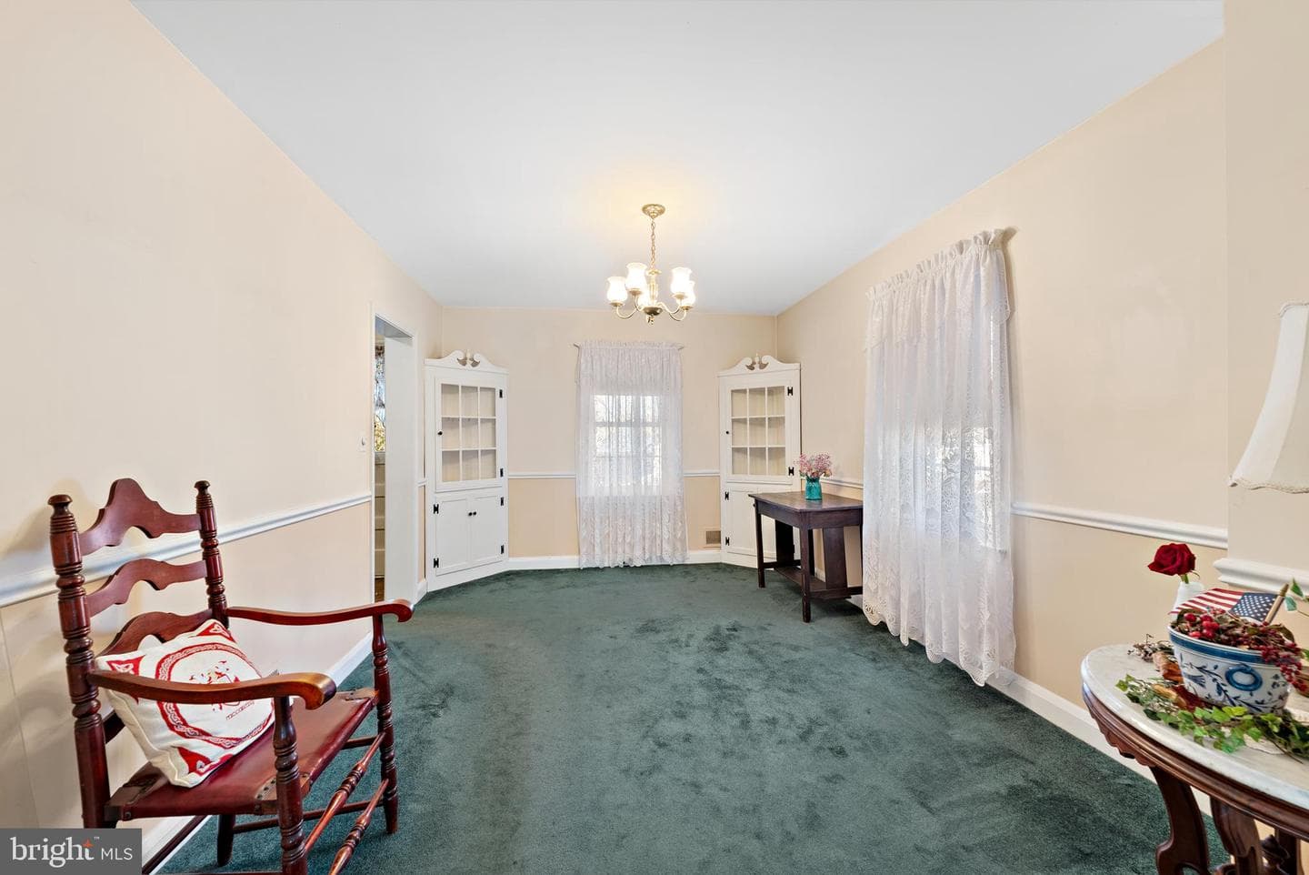 8 Winthrop Court photo 6