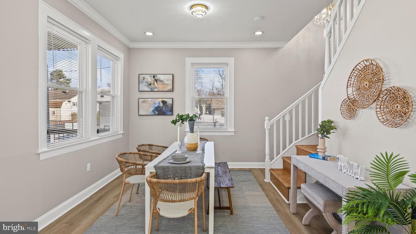 9303 Hillside Avenue photo 15