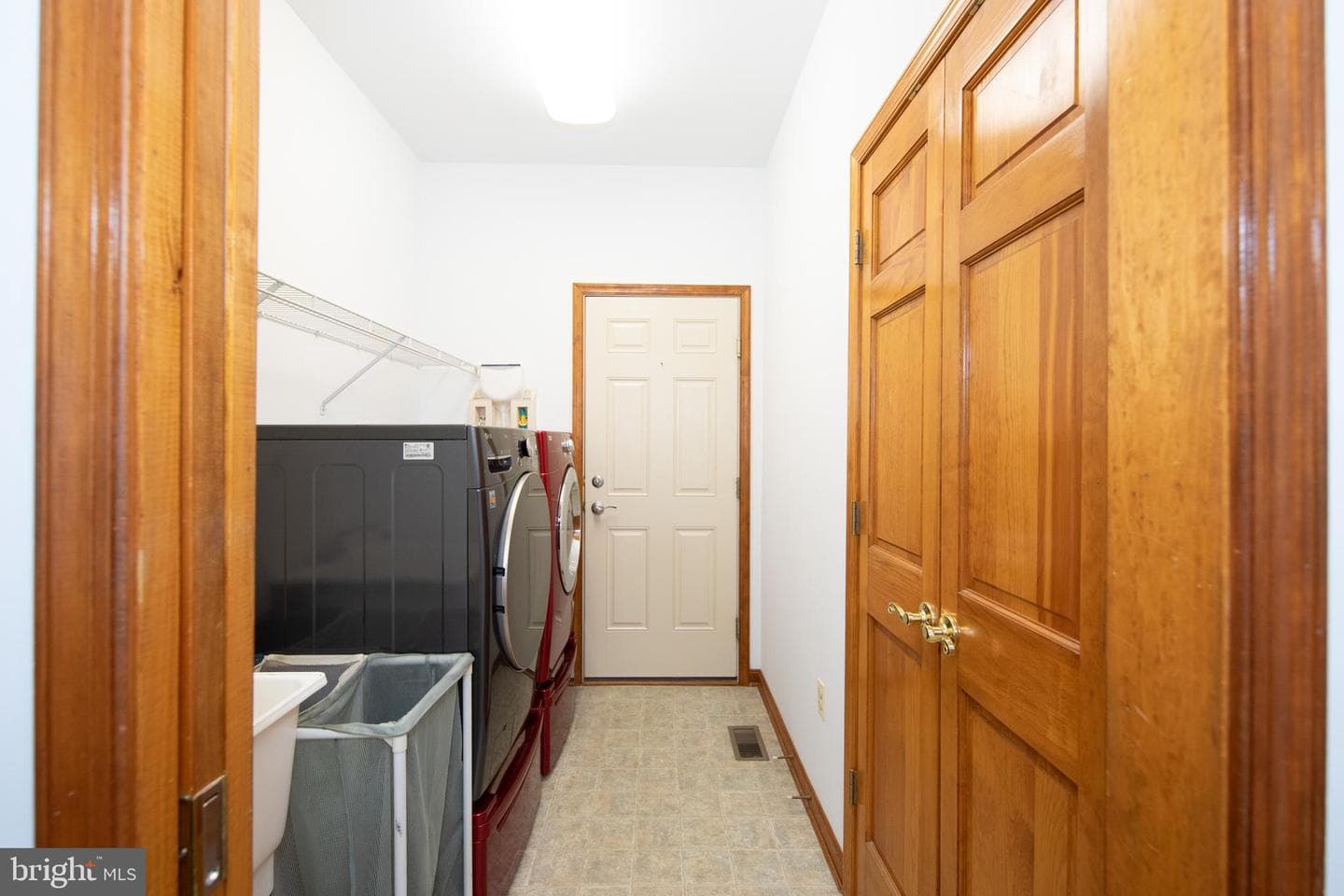 20 Glade Avenue photo 17
