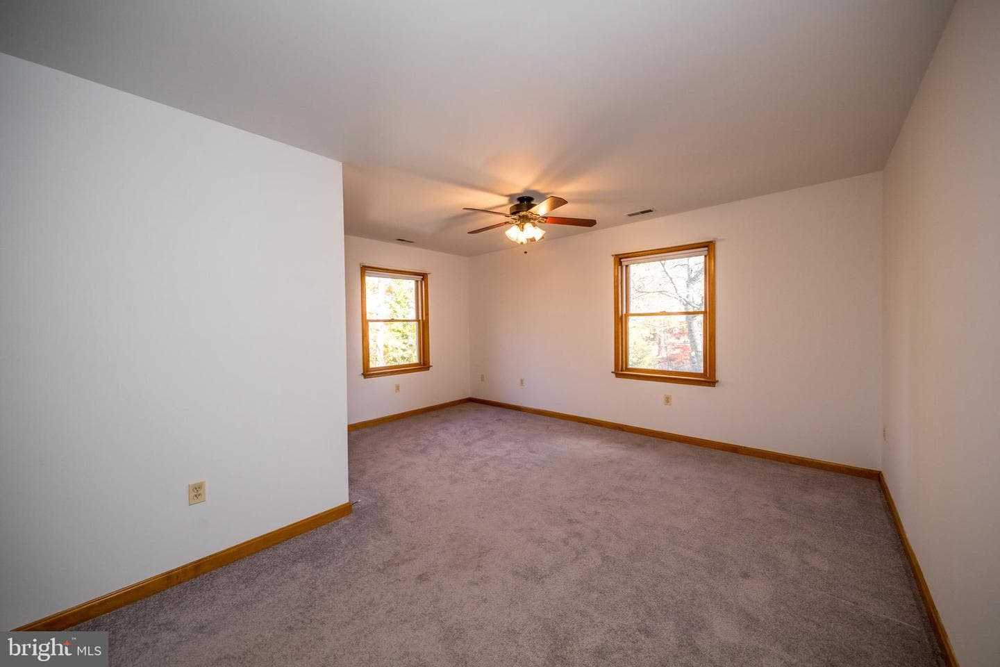 20 Glade Avenue photo 21