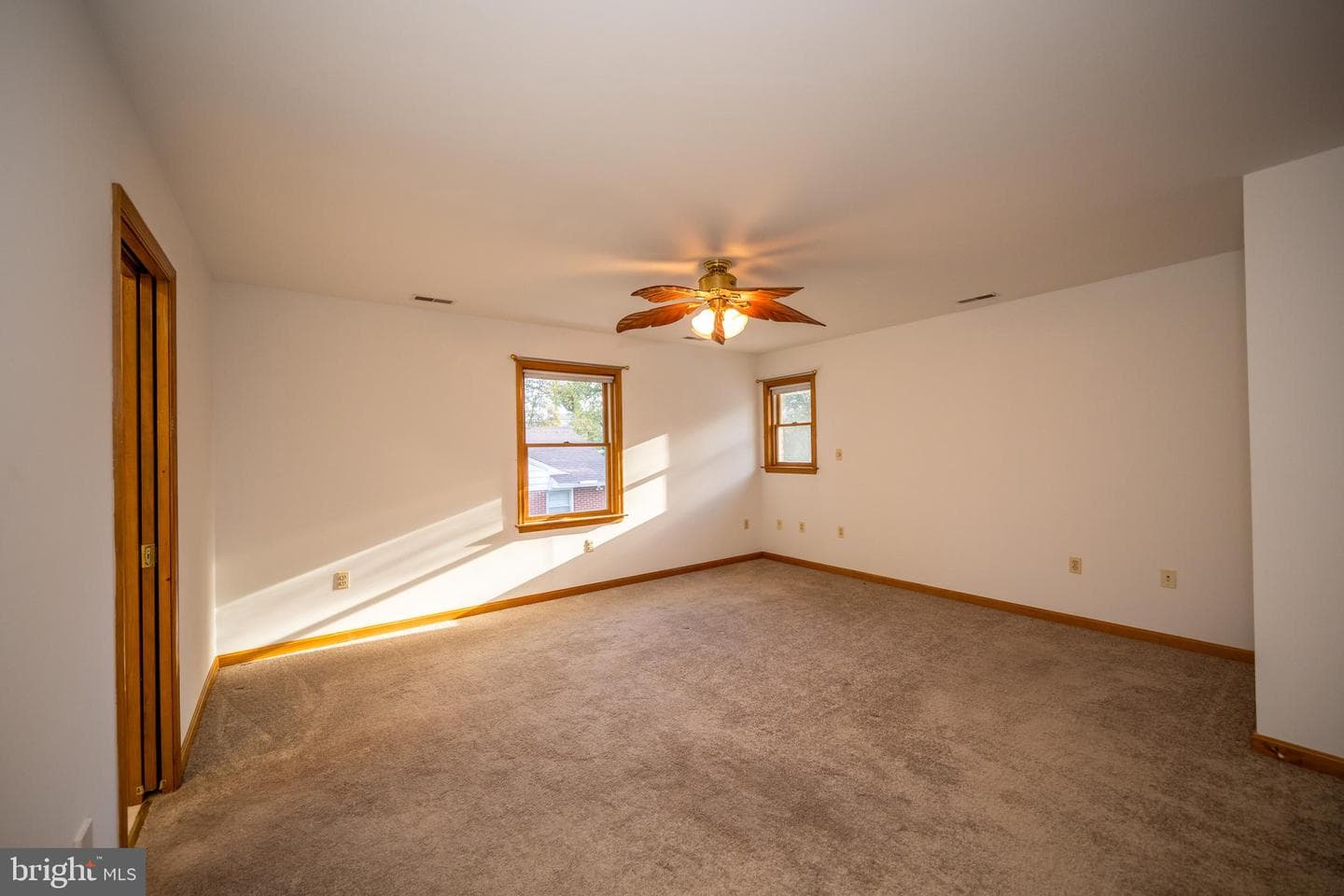 20 Glade Avenue photo 25