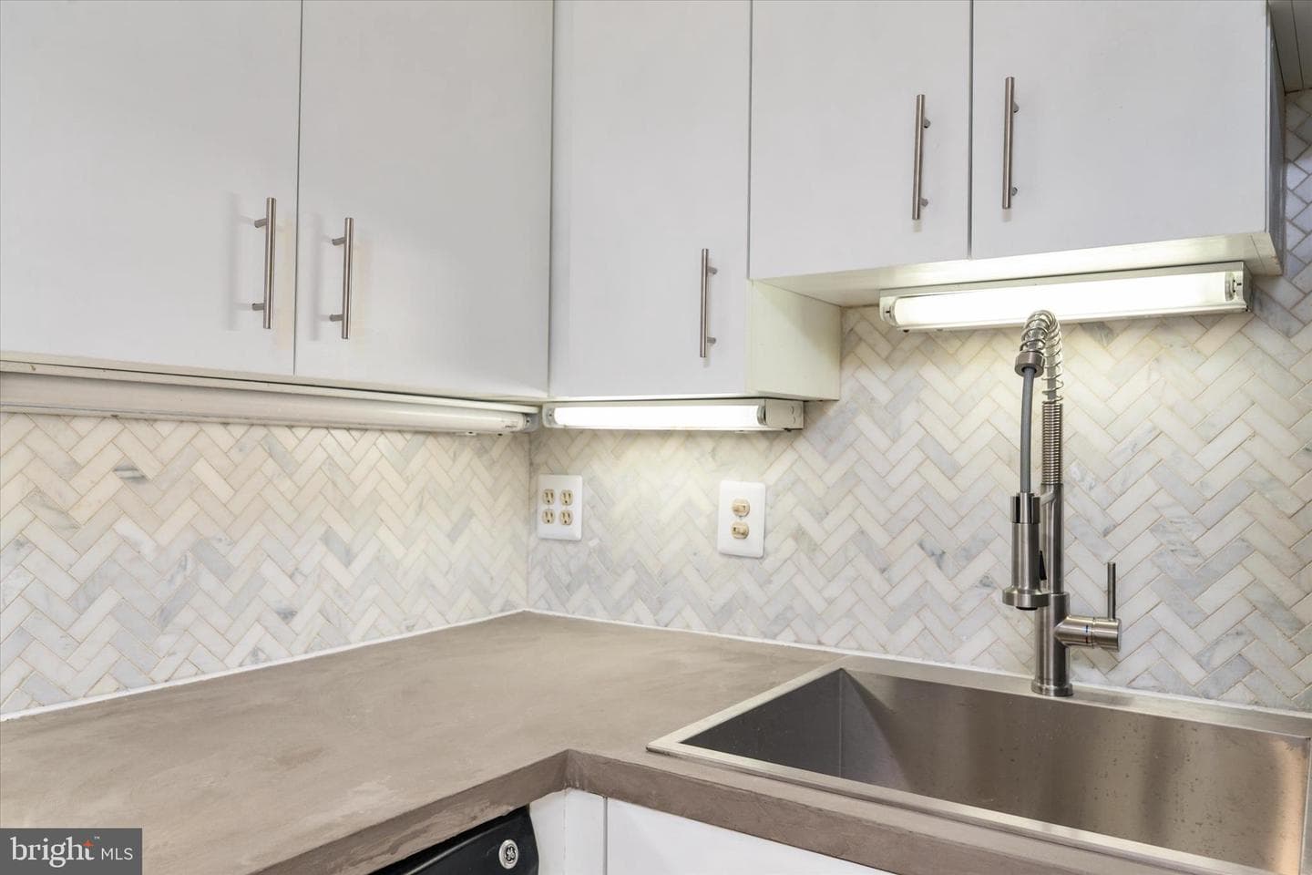 28 Allegheny Avenue #2710 photo 13