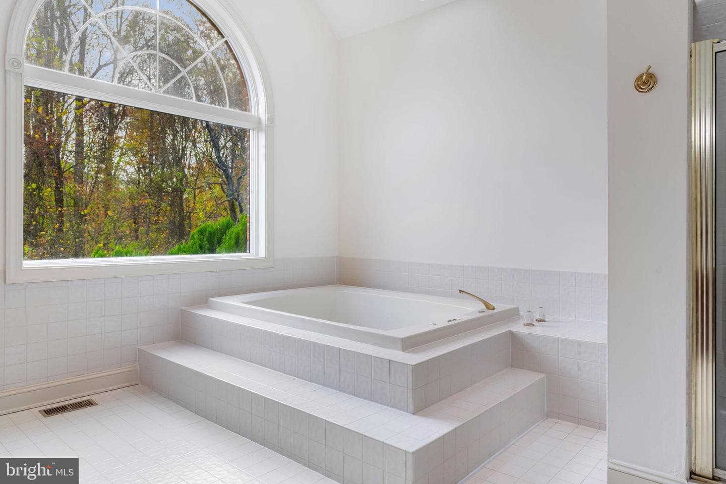 11 Glenberry Court photo 34