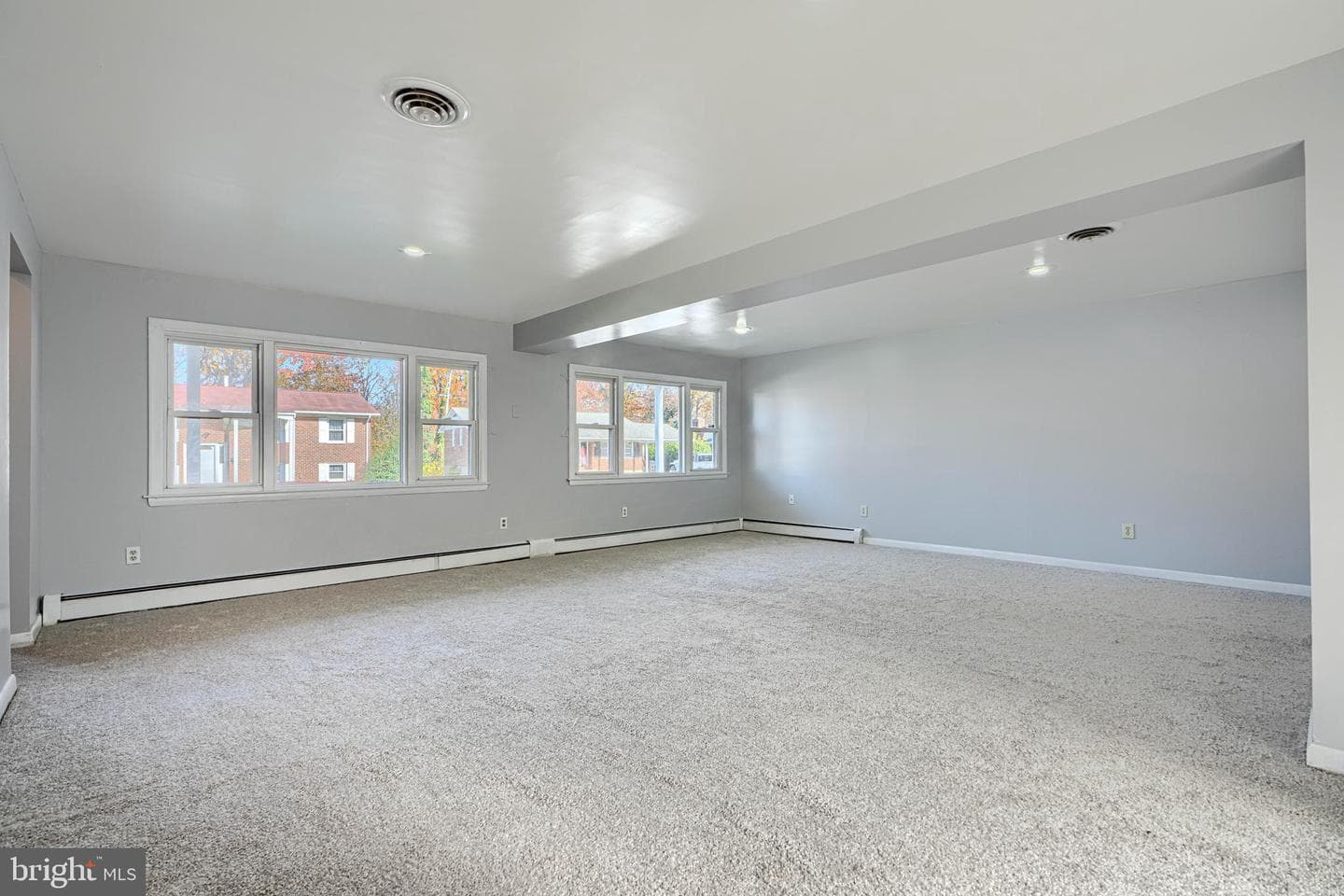 8316 Analee Avenue photo 4