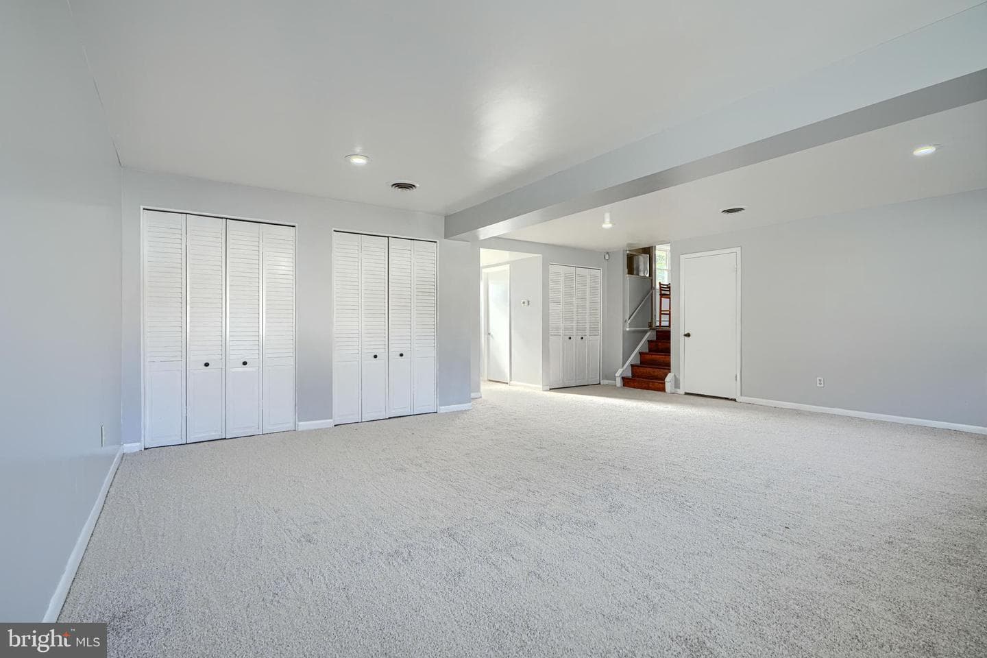 8316 Analee Avenue photo 5