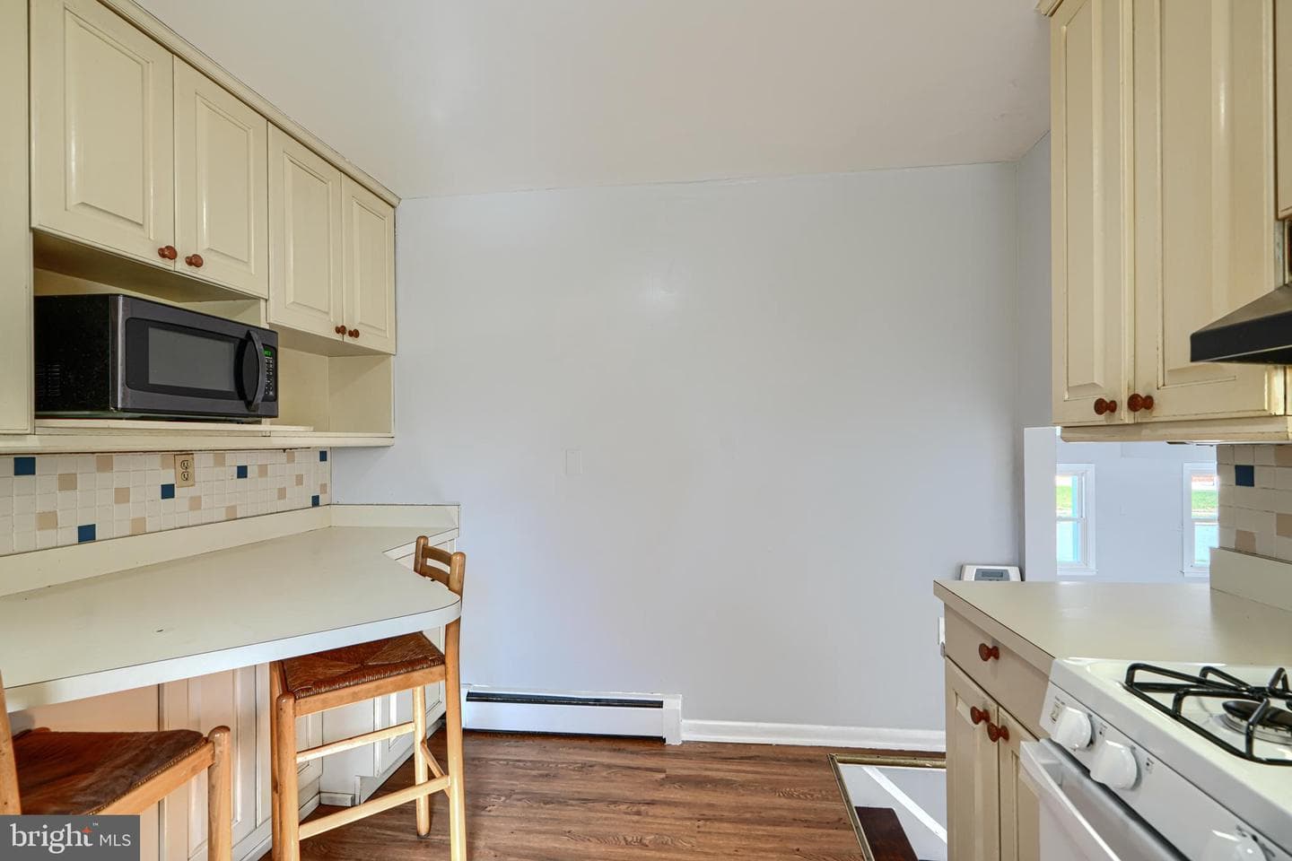 8316 Analee Avenue photo 9