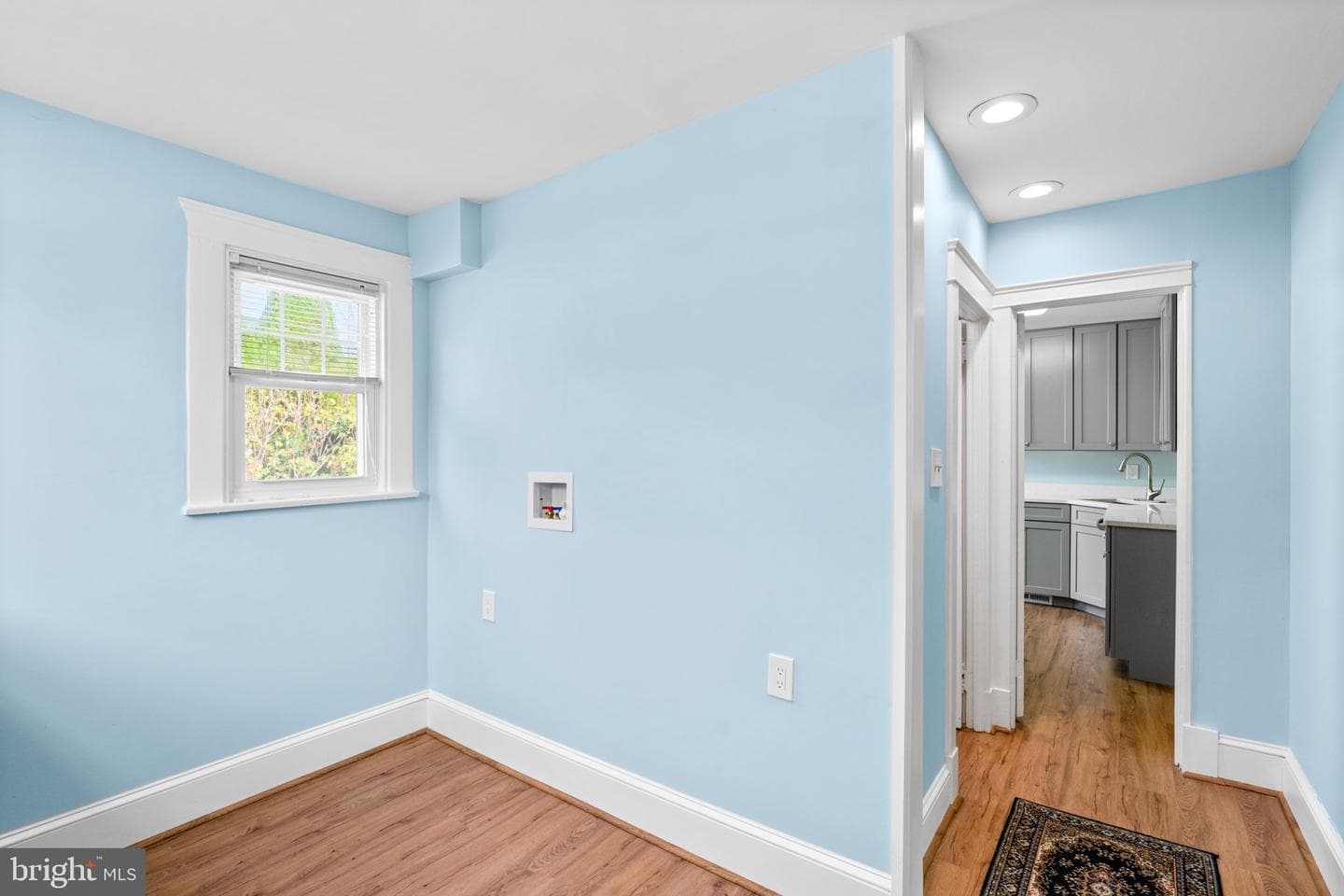 112 Burke Avenue photo 31
