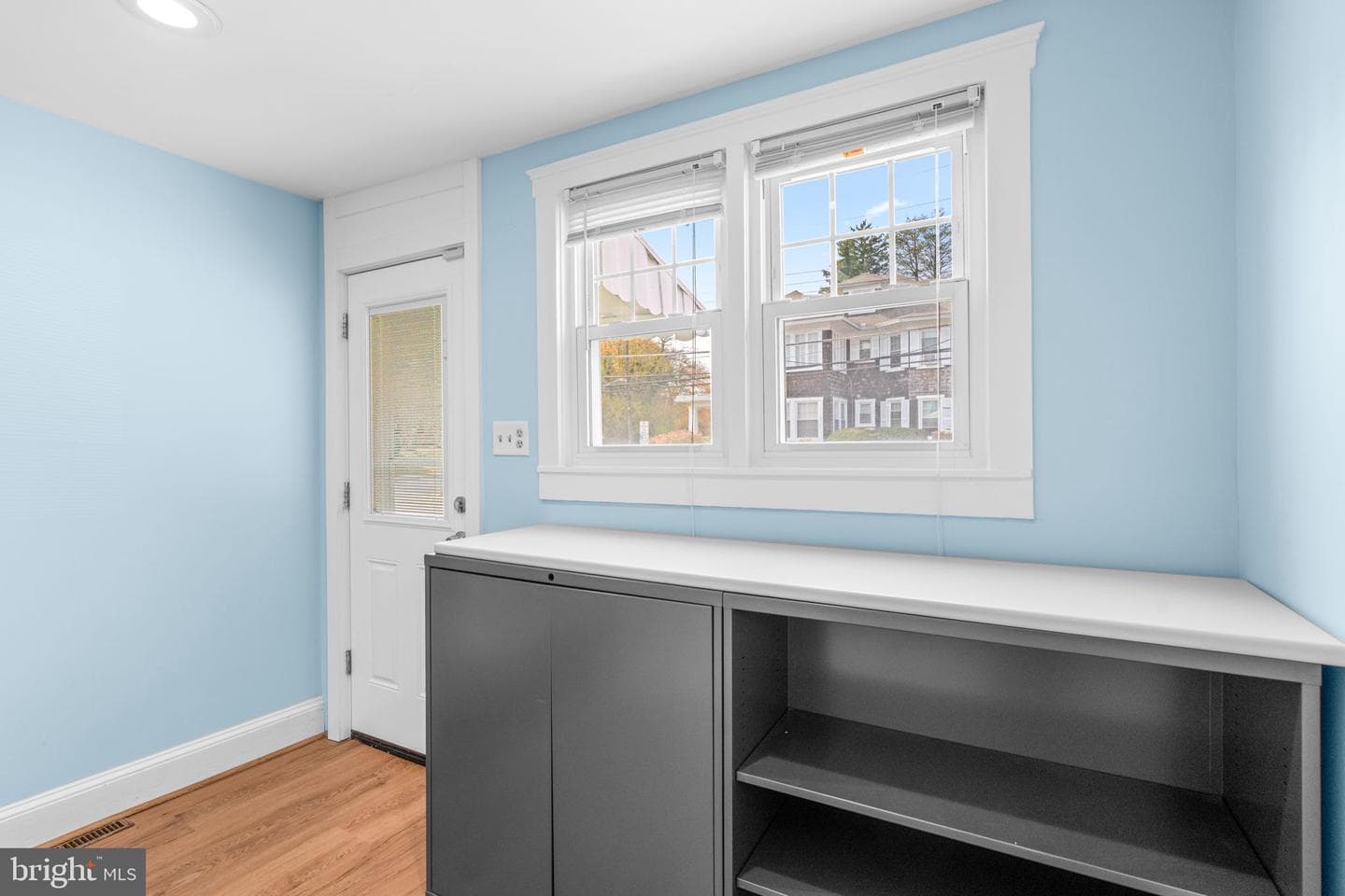 112 Burke Avenue photo 32
