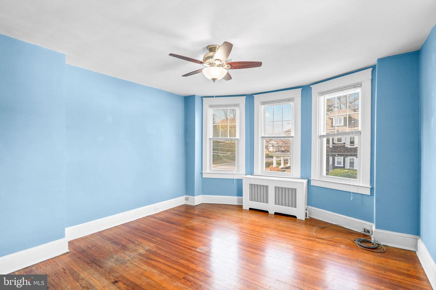 112 Burke Avenue photo 35
