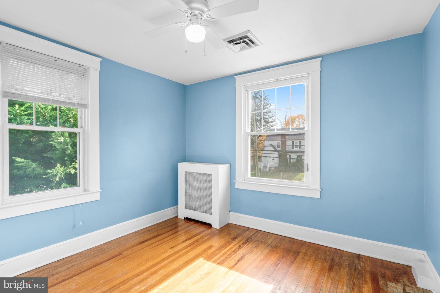 112 Burke Avenue photo 43