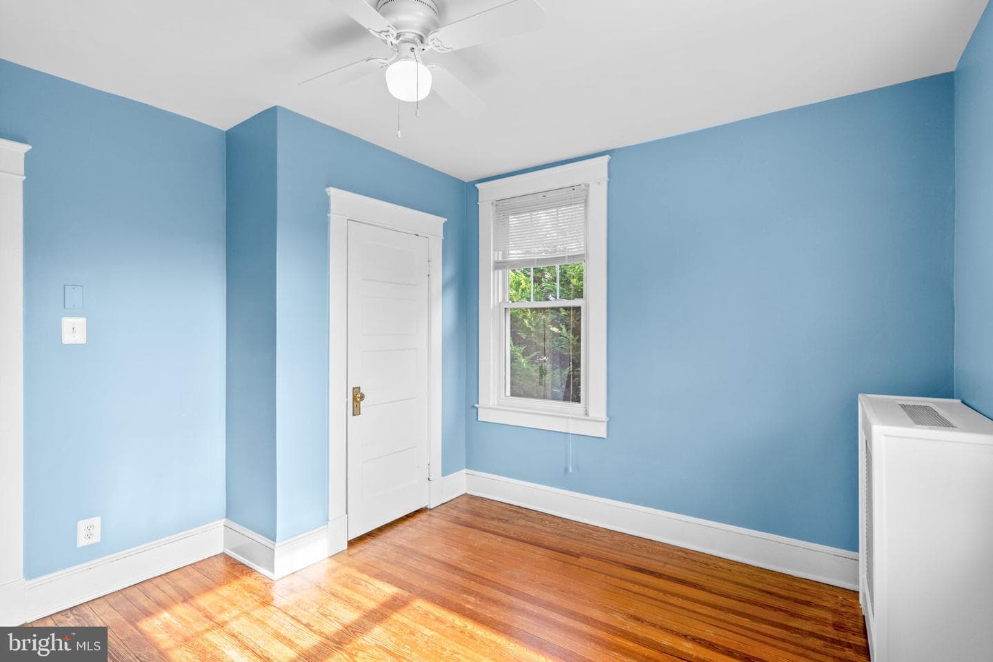 112 Burke Avenue photo 44