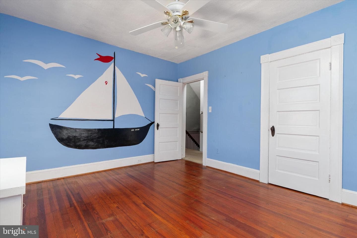 1810 Arbutus Avenue photo 29