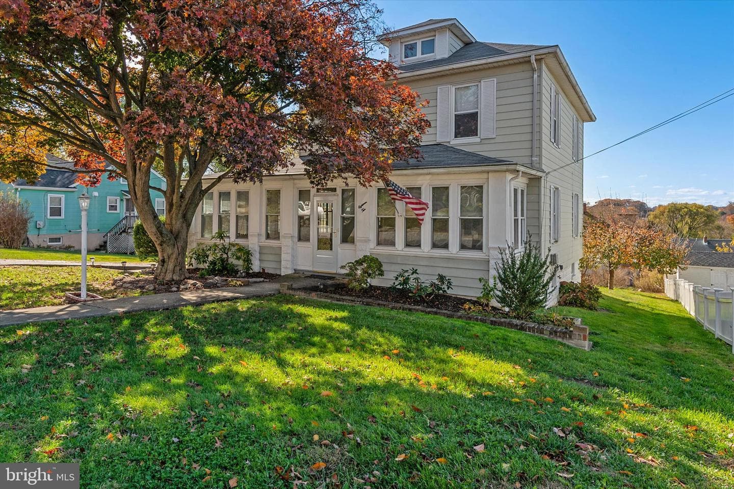 1810 Arbutus Avenue photo 46