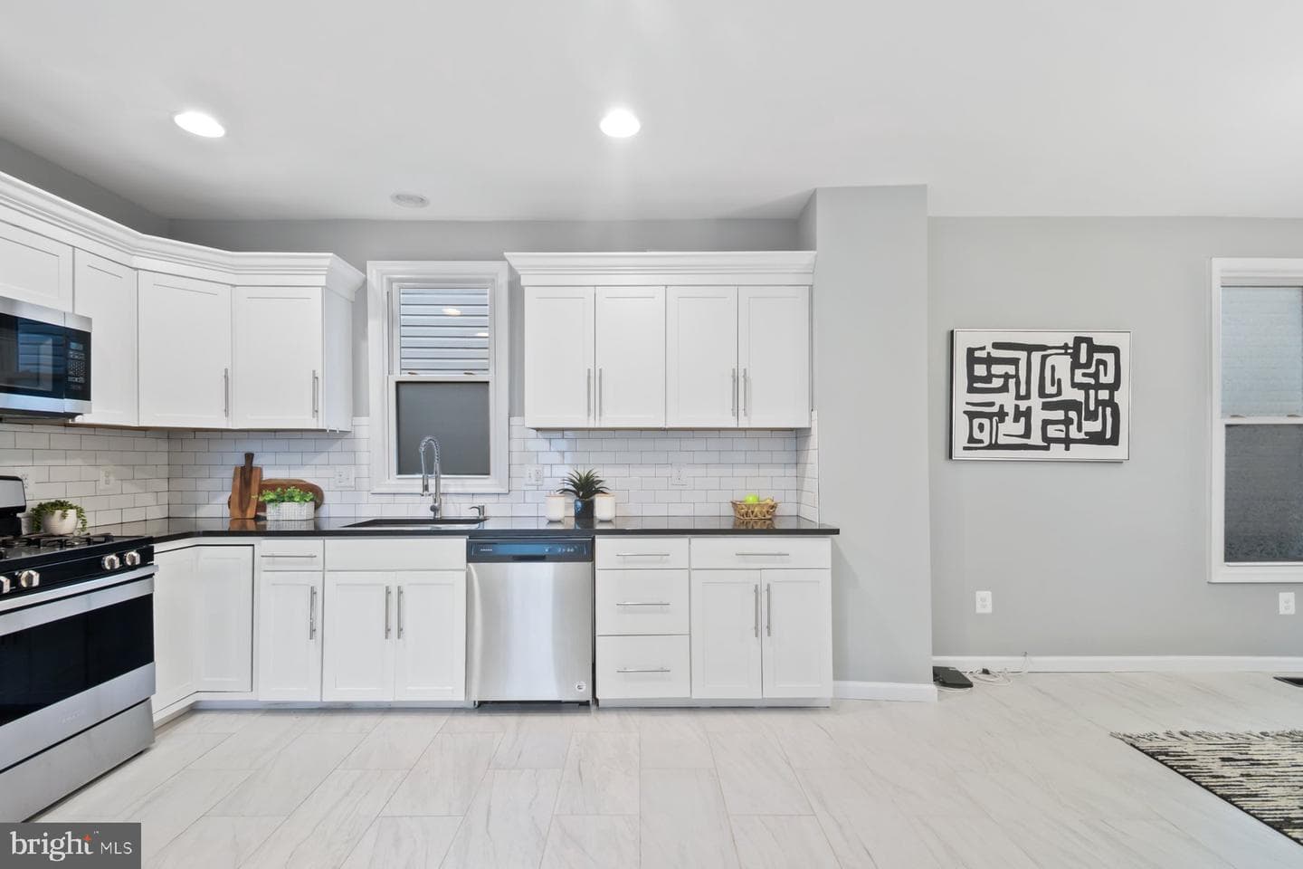 121 3rd Avenue photo 13