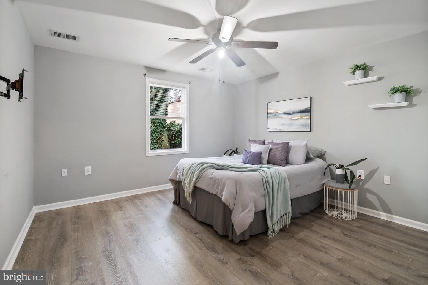 121 3rd Avenue photo 19