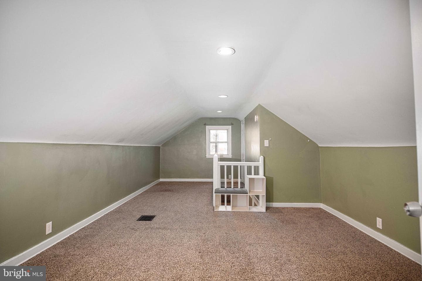 2808 Emerald photo 21