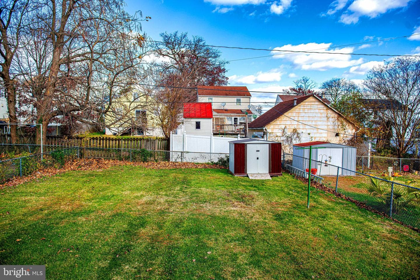 2808 Emerald photo 35