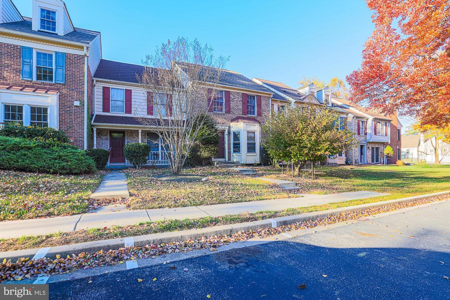 8 Greenshire Lane photo 3