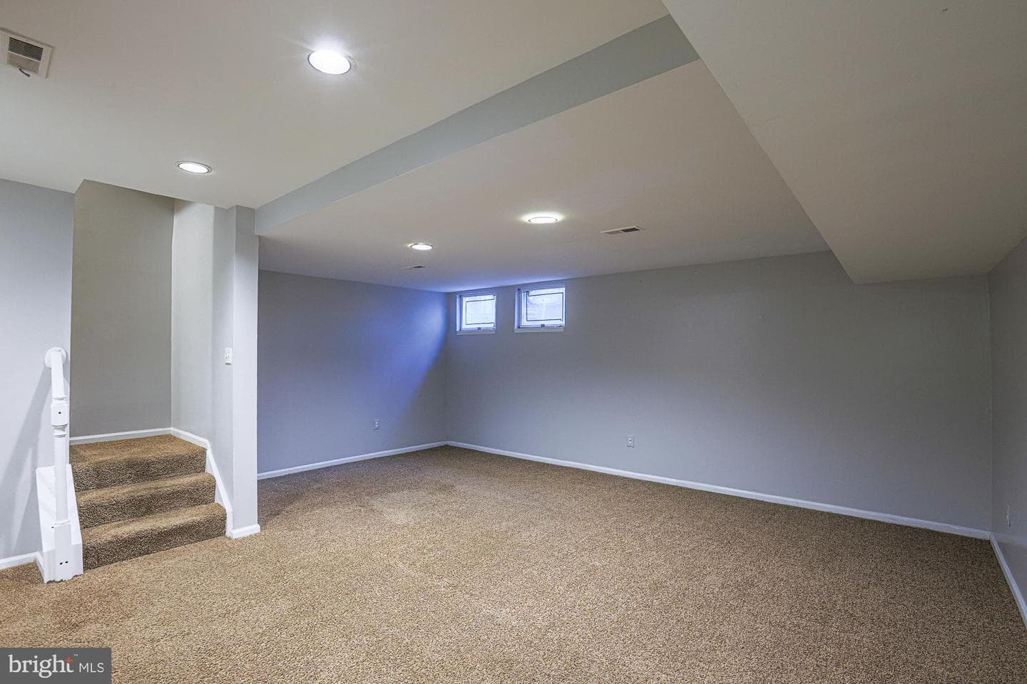 8 Greenshire Lane photo 30