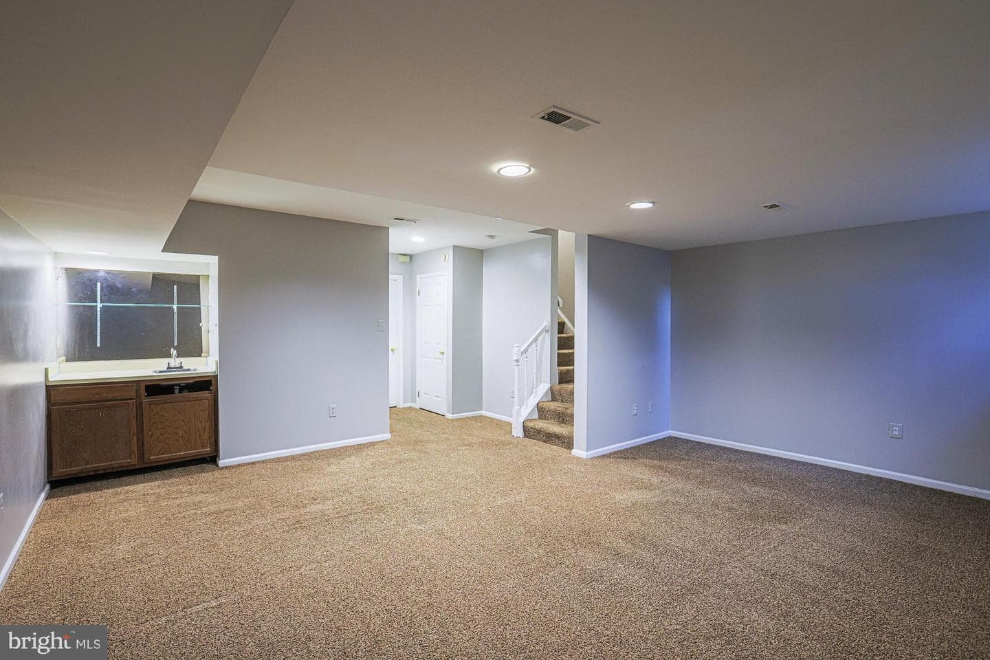 8 Greenshire Lane photo 32