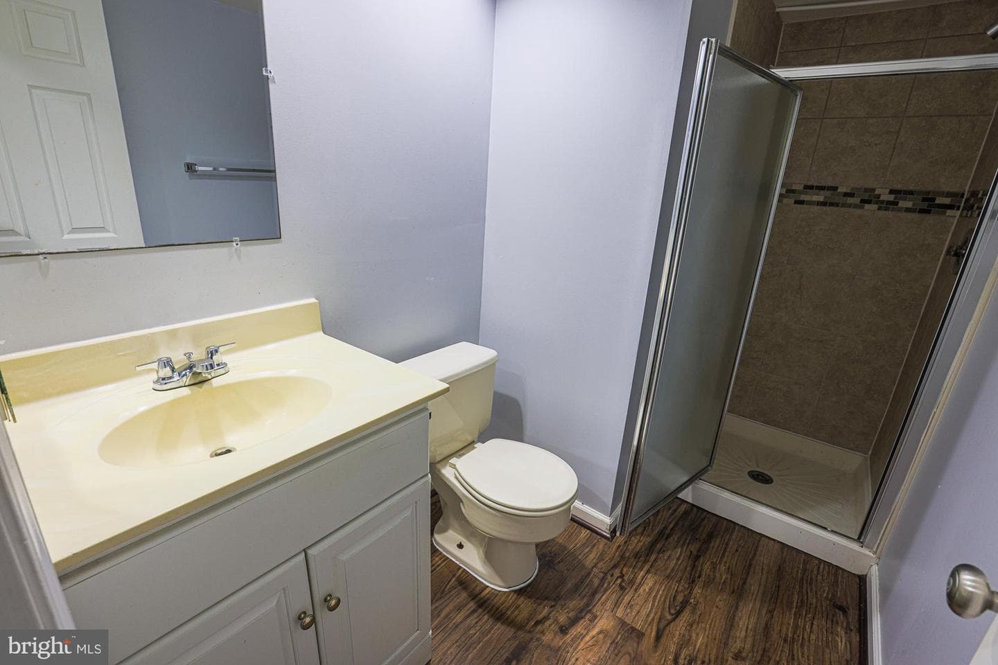 8 Greenshire Lane photo 35