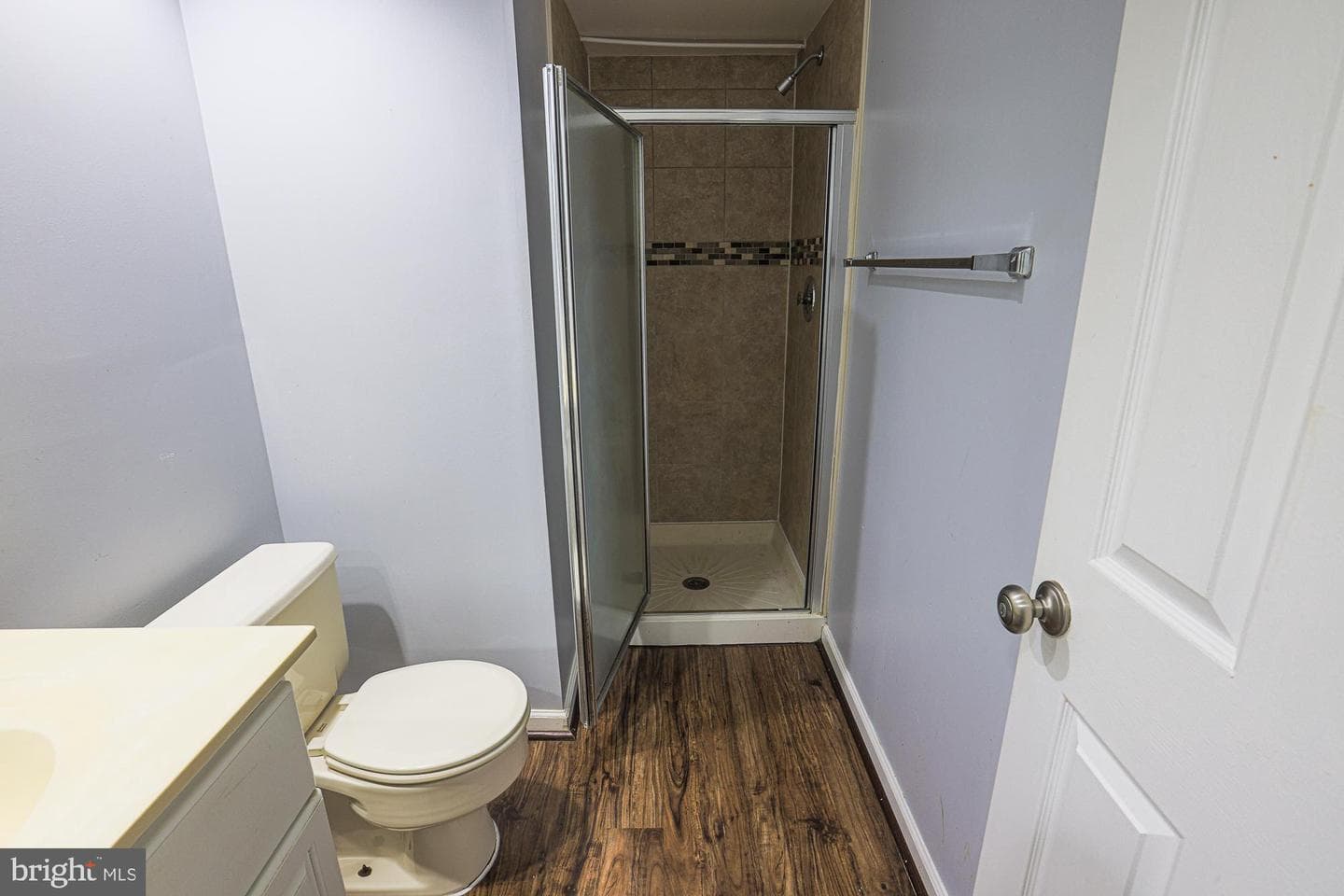 8 Greenshire Lane photo 36