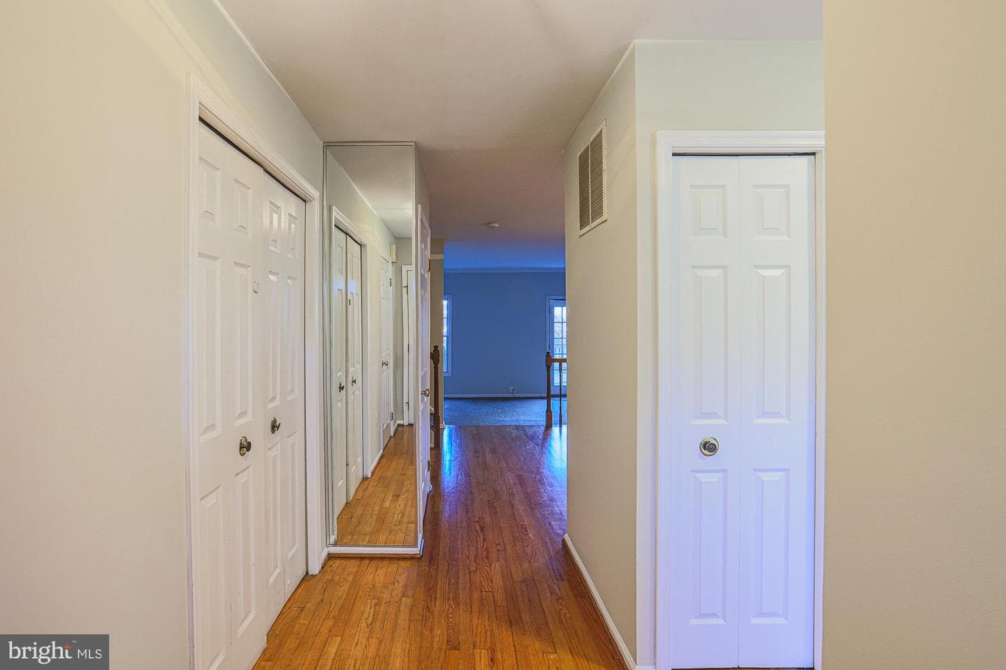8 Greenshire Lane photo 6