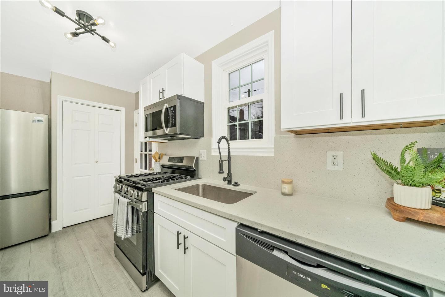 4 N Belle Grove Road photo 15
