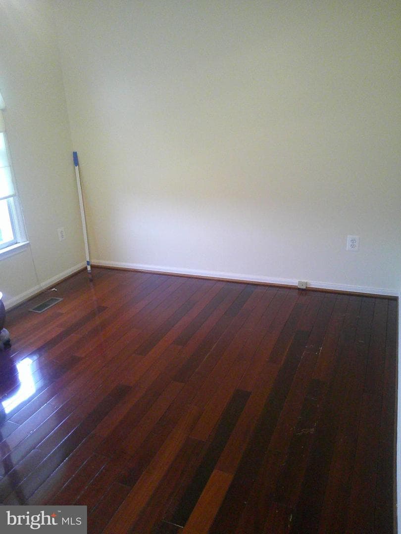 3200 Peddicoat Court photo 17