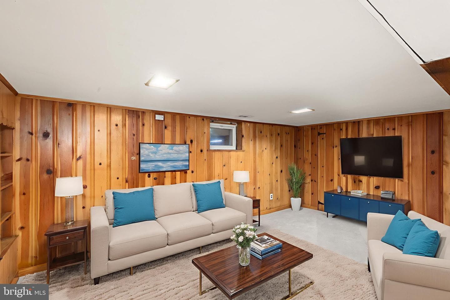 240 Burke Avenue photo 20